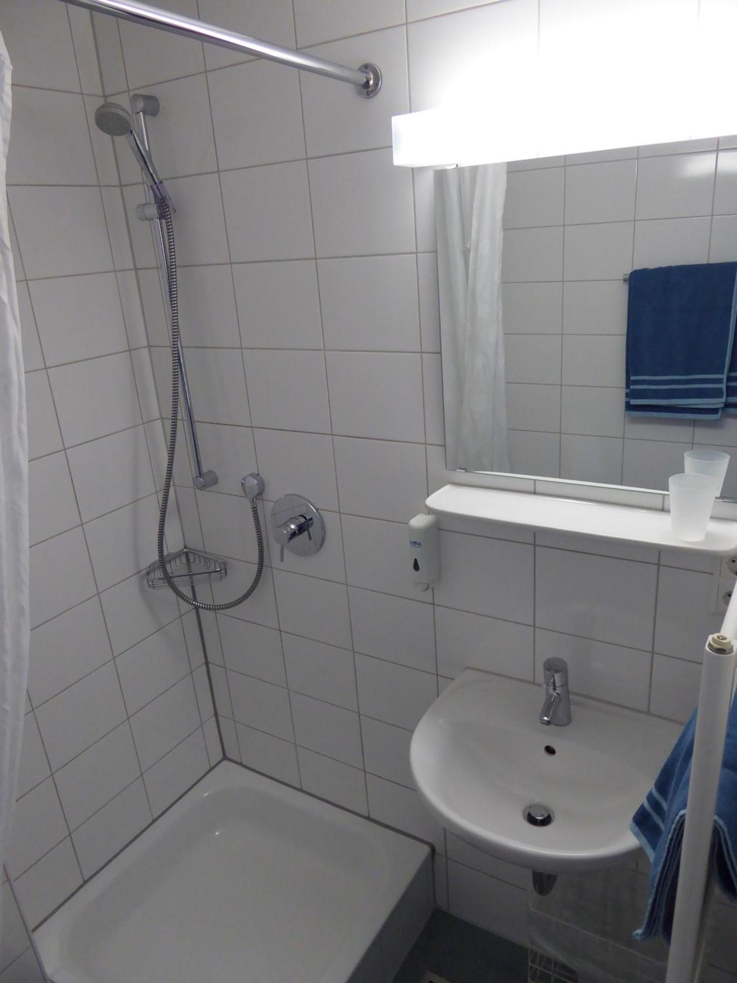 Doppelzimmer Mit Albblick Тюбинген Экстерьер фото